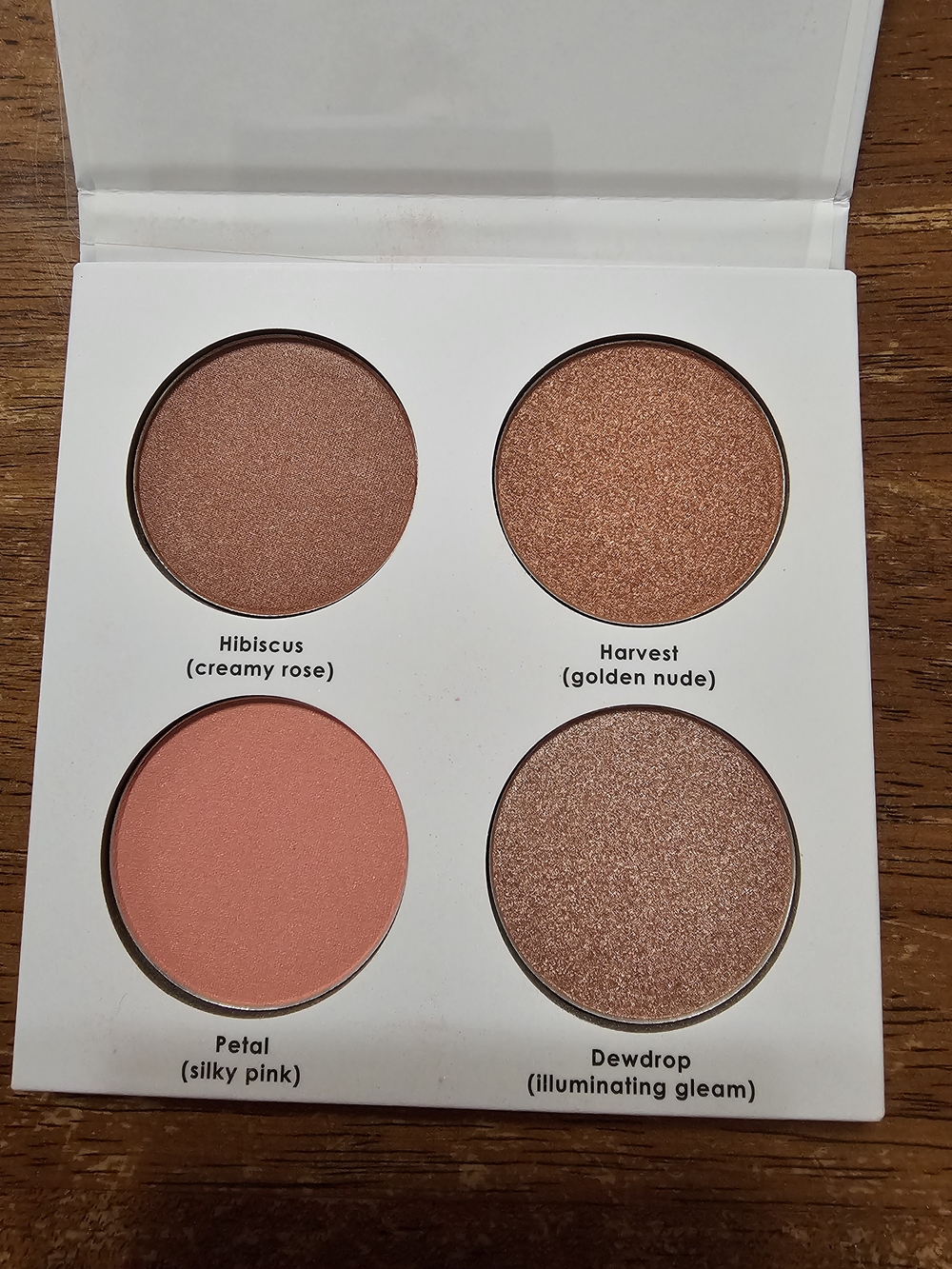 Seraphine botanicals Happy Hibiscus Luminizer & Blush Palette